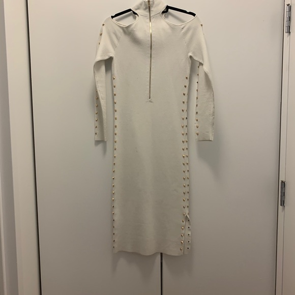 Alice & Olivia Kahlo Studded Shoulder-Cutout Dress - Picture 6 of 12